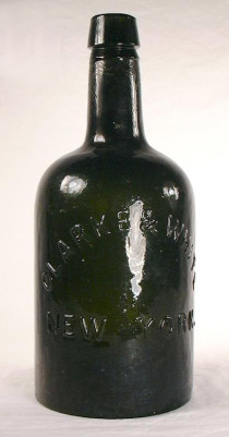 Saratoga soda bottle (Image courtesy of the Illinois Glass Company Catalog).