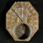 le maire sundial compass