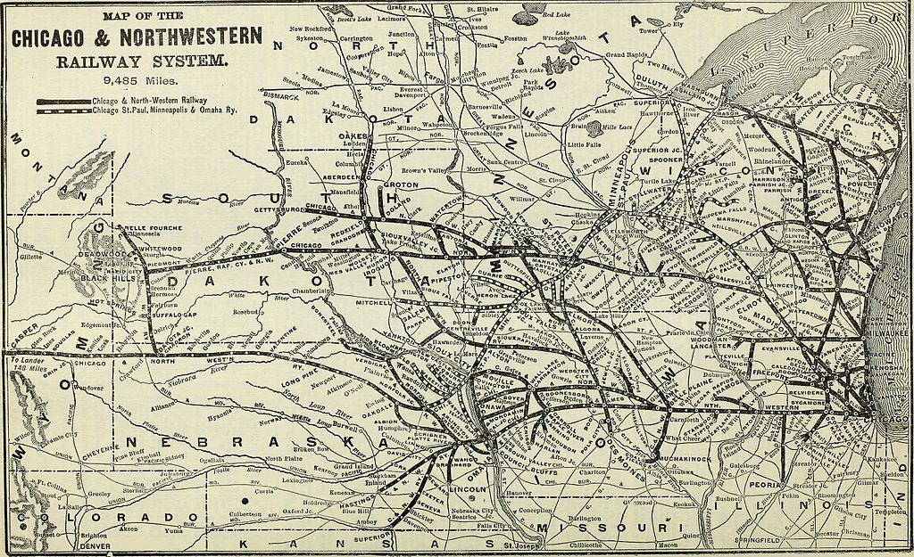 A map showing the routes for the Great Northern Railroad across Wisconsin, Iowa, and Minnesota
