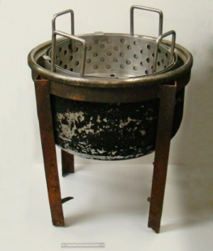 Read more about the article OBJECT HISTORY: Fish Boil Kettle