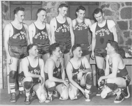 Read more about the article Marathon City Brewing and the Wee Willy Basketball Team