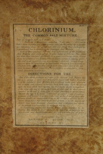 Text label of the chlorinium box detailing the product and the directions for its use.