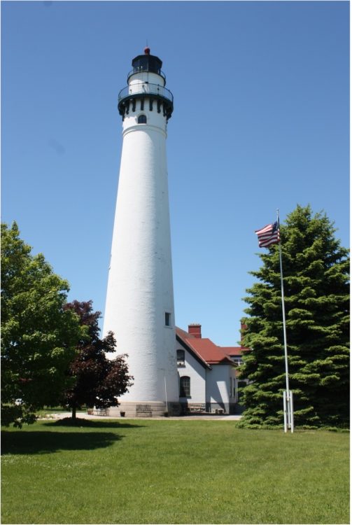 Photo of Wind Point Lighthouse. Image courtesy of Cheryl Kaufenberg (June, 2016).